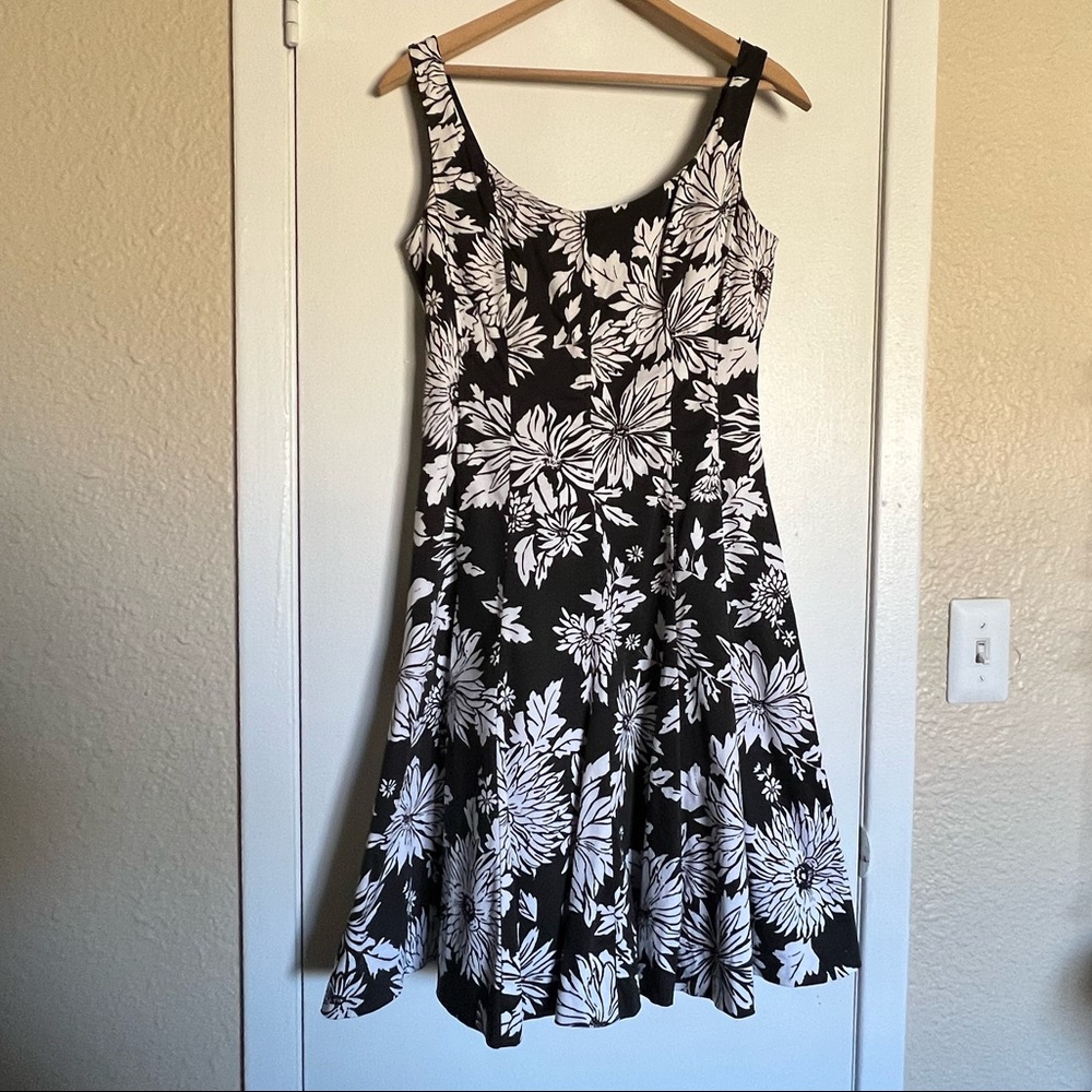 Nine West Black and White Floral Dress size 6